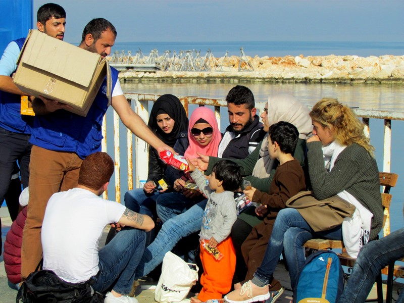 İzmir'in iki ilçesinde 347 sığınmacı yakalandı