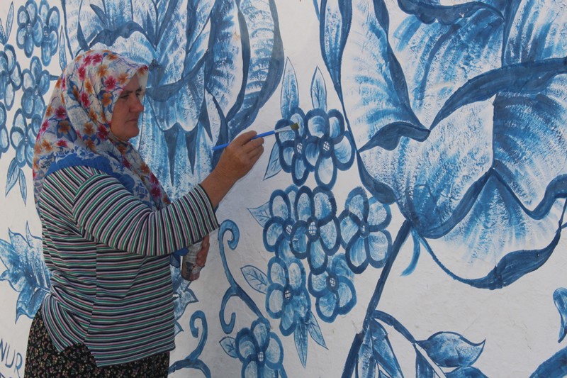 Sabah çoban, öğlen ressam