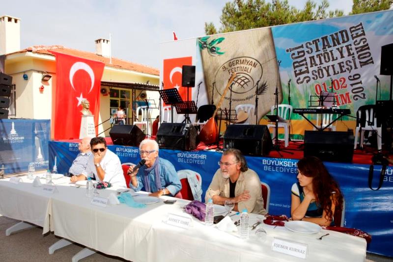 Germiyan'da ekmekler yarıştı