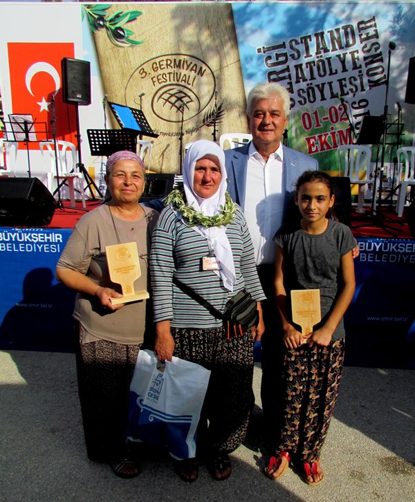 Germiyan'da ekmekler yarıştı