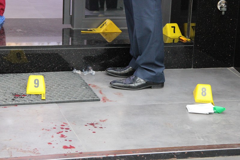 İzmir’de silahlı kuyumcu soygunu girişimi