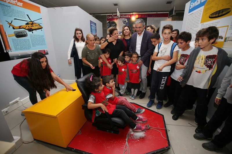 Karşıyaka’da bilim dolu şenlik
