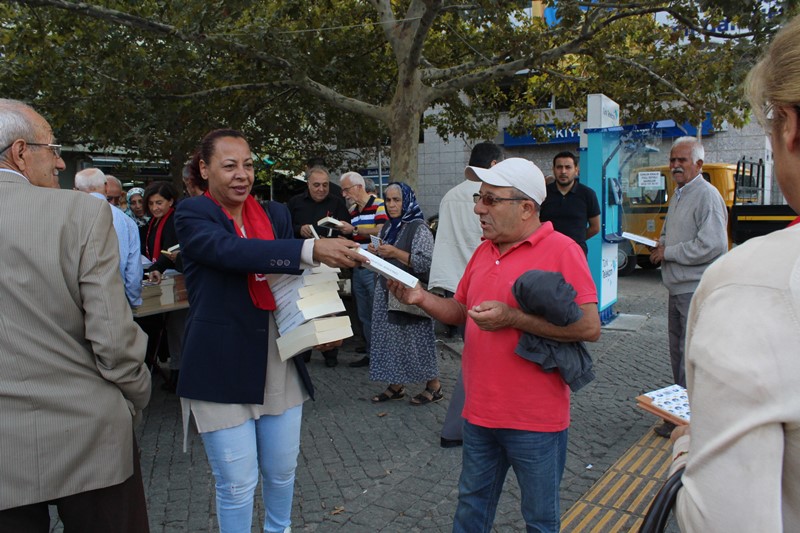 CHP Konak'tan 'Beyaz Zambaklar' projesi