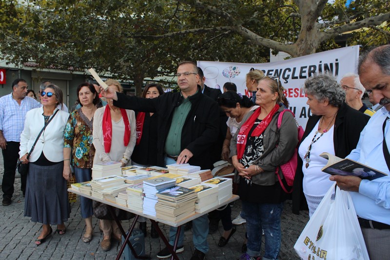 CHP Konak'tan 'Beyaz Zambaklar' projesi