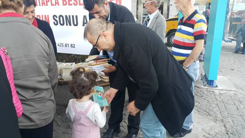 CHP Konak'tan 'Beyaz Zambaklar' projesi