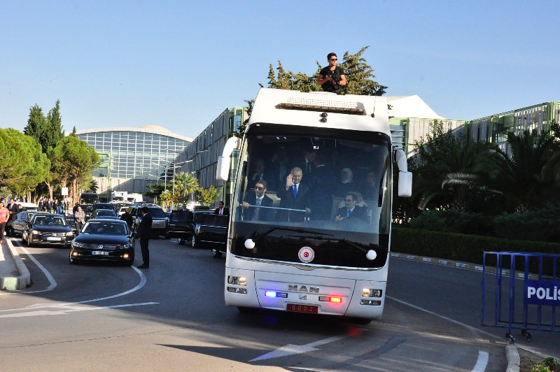 Başbakan Yıldırım'dan İzmir mesaisi