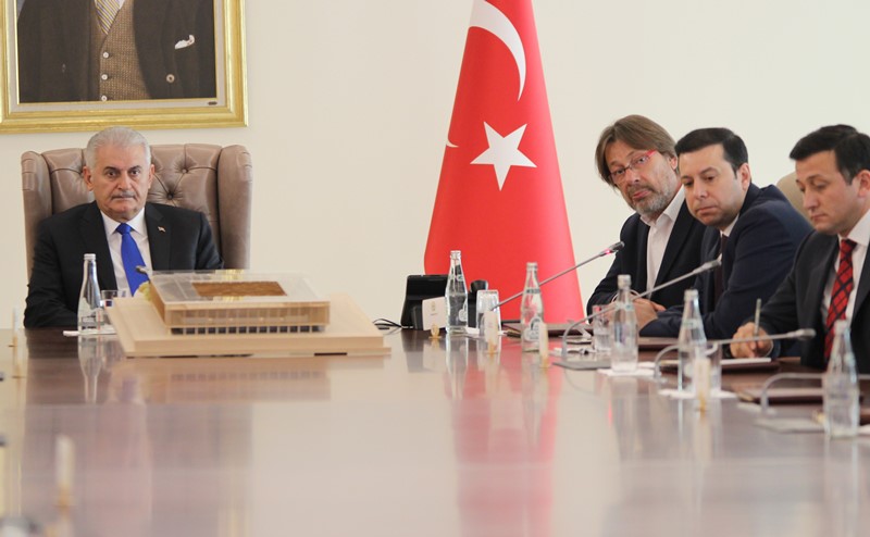 Başbakan Yıldırım'dan İzmir mesaisi