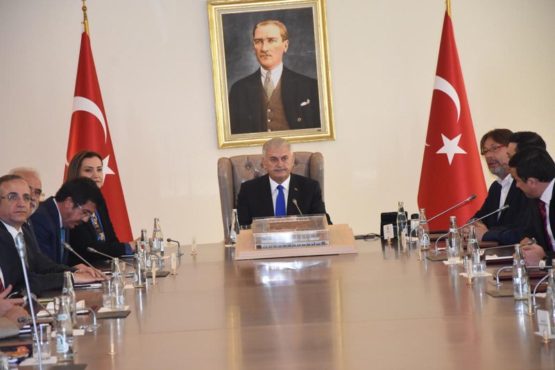 Başbakan Yıldırım'dan İzmir mesaisi