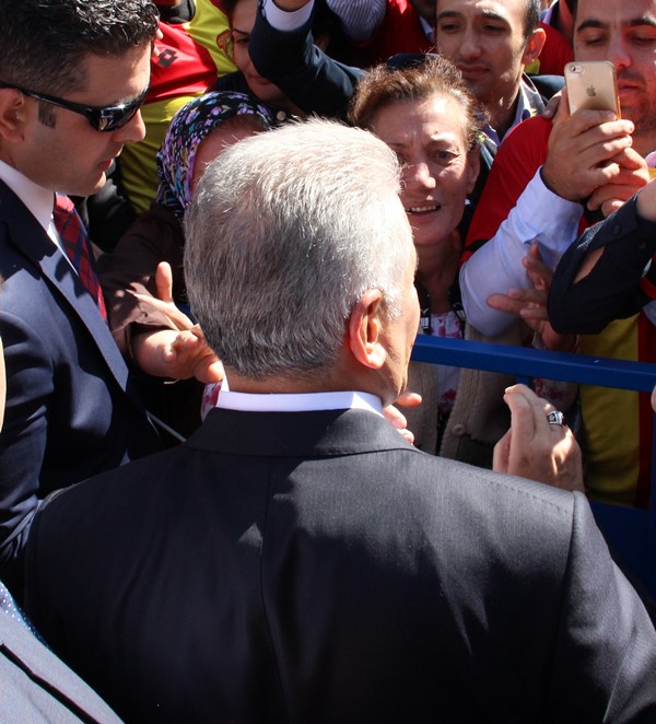 Başbakan Yıldırım'dan İzmir mesaisi
