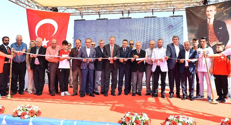 İzmir'de 3 gemi daha hizmete girdi