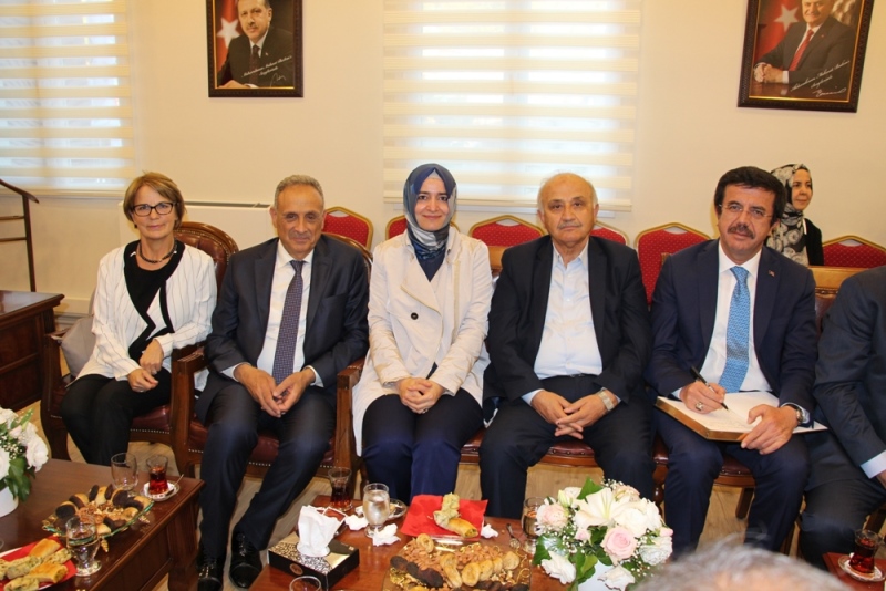 Başbakan Yıldırım'dan İzmir mesaisi