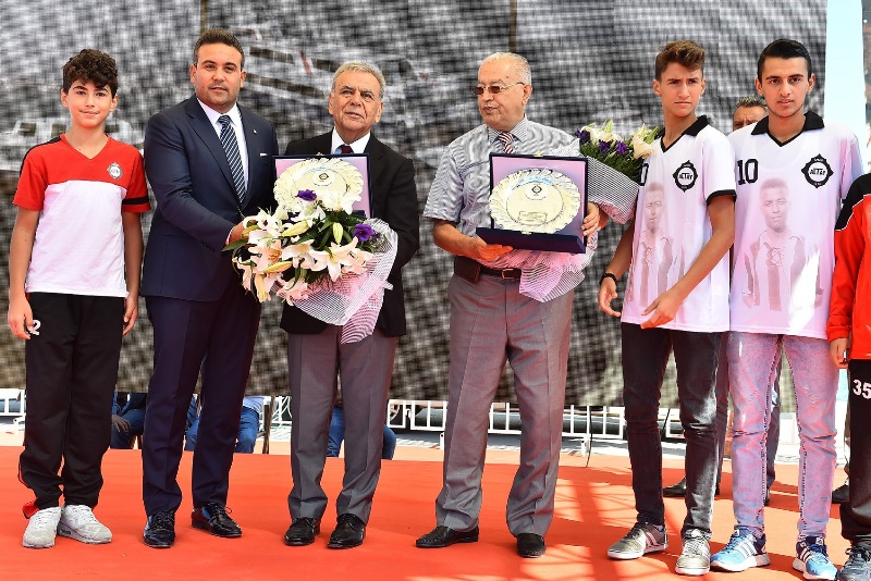 İzmir'de 3 gemi daha hizmete girdi