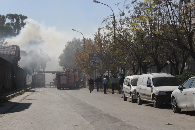 İzmir'i korkutan yangın!