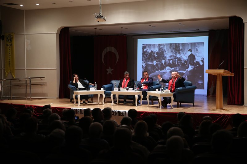 Buca'da 'Lozan' paneli