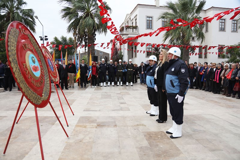 İzmir Ata’nın huzurunda...