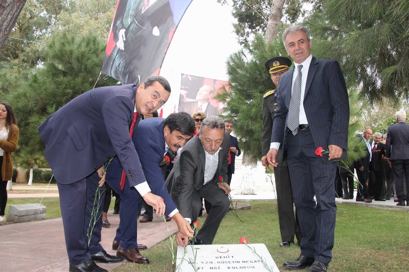 İzmir Ata’nın huzurunda...