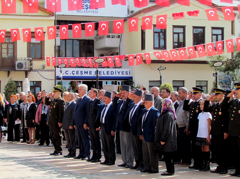 İzmir Ata’nın huzurunda...