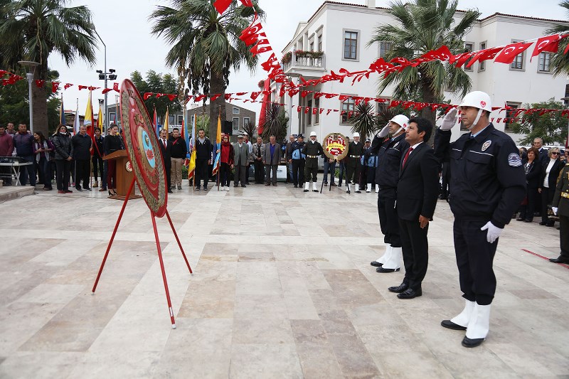 İzmir Ata’nın huzurunda...