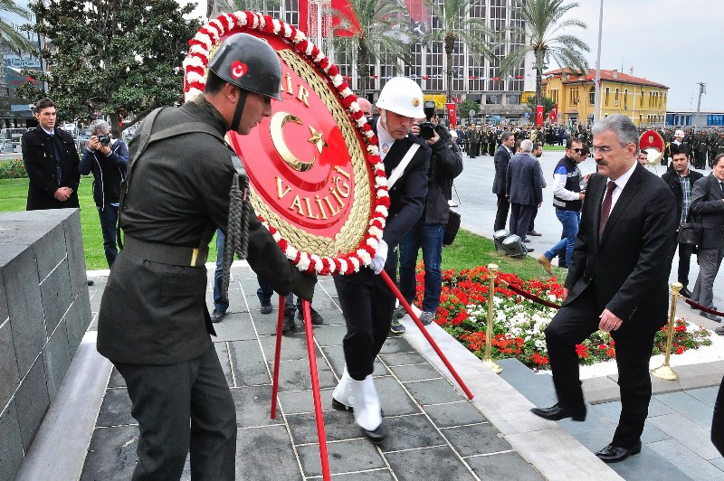 İzmir Ata’nın huzurunda...