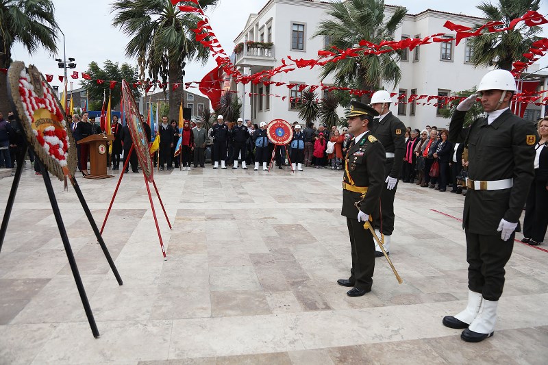 İzmir Ata’nın huzurunda...