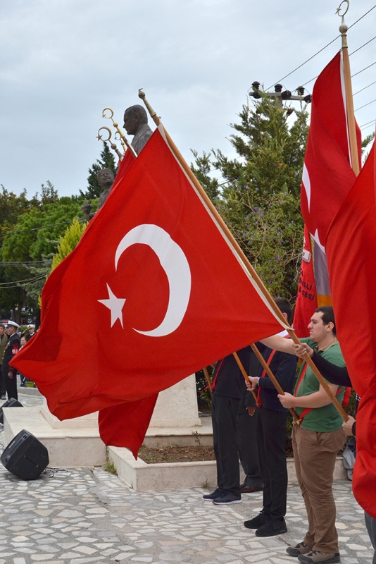 İzmir Ata’nın huzurunda...