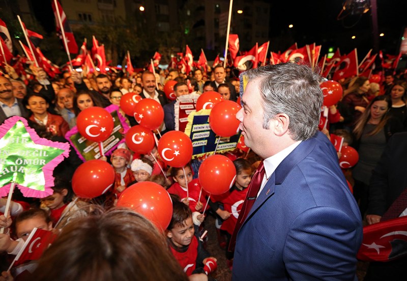 Kentin dört bir yanında Cumhuriyet coşkusu