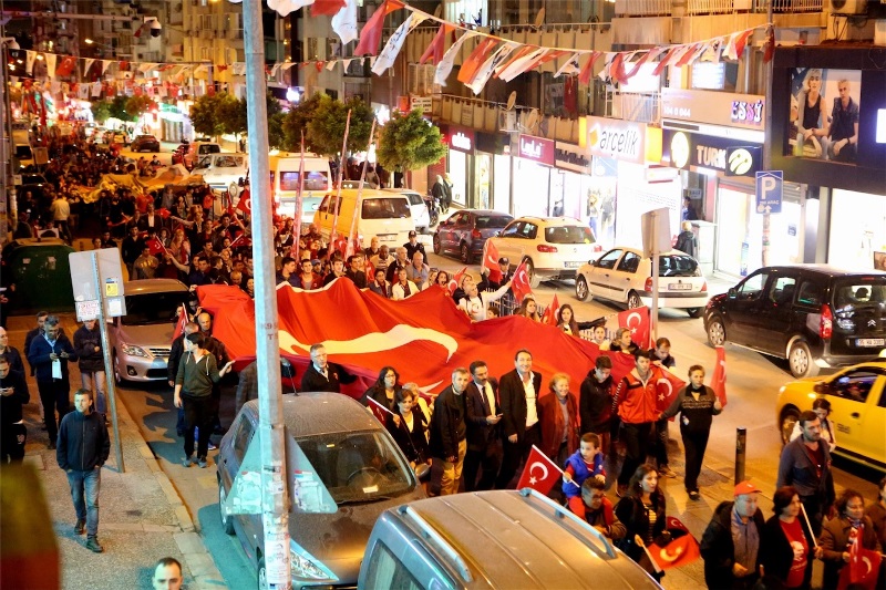 Kentin dört bir yanında Cumhuriyet coşkusu