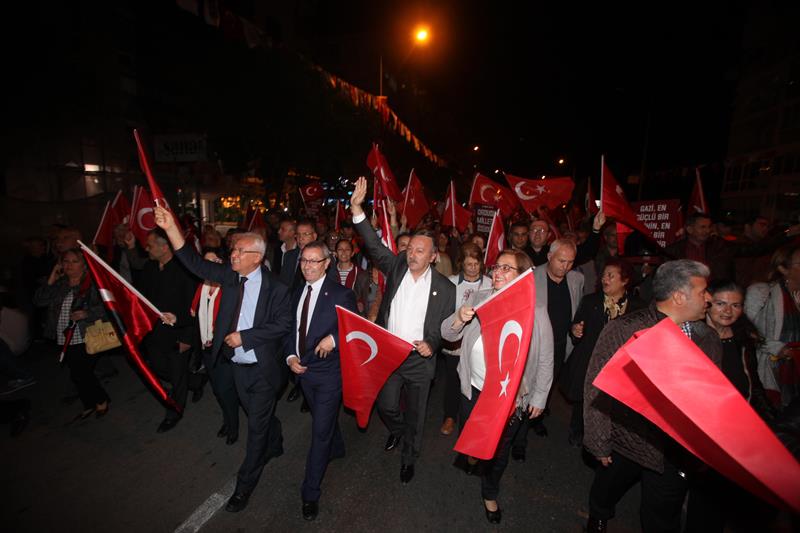Kentin dört bir yanında Cumhuriyet coşkusu