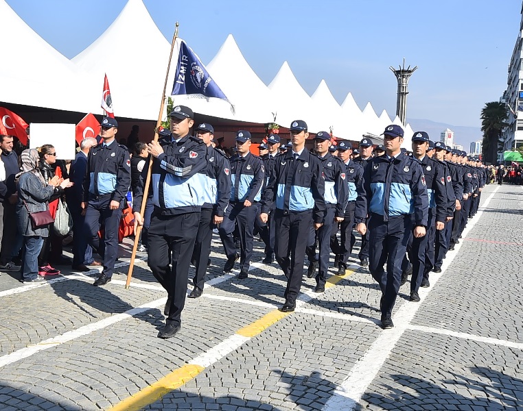 İzmirlilerin bayram coşkusu