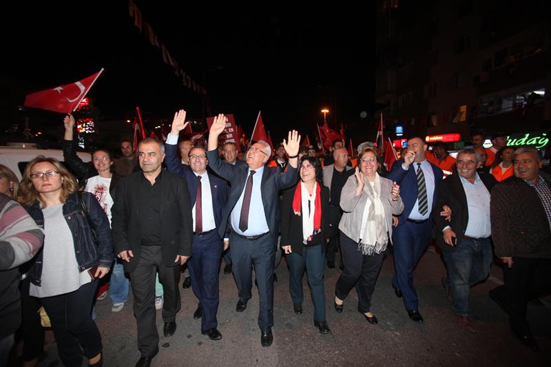 Kentin dört bir yanında Cumhuriyet coşkusu