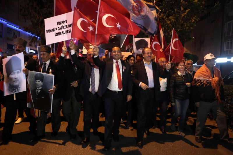 Kentin dört bir yanında Cumhuriyet coşkusu