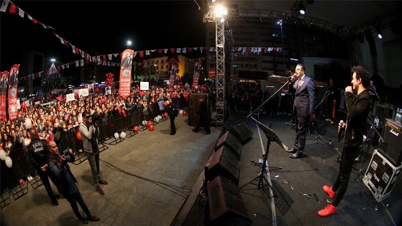 Kentin dört bir yanında Cumhuriyet coşkusu