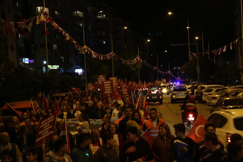 Kentin dört bir yanında Cumhuriyet coşkusu