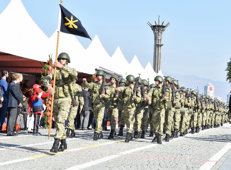İzmirlilerin bayram coşkusu