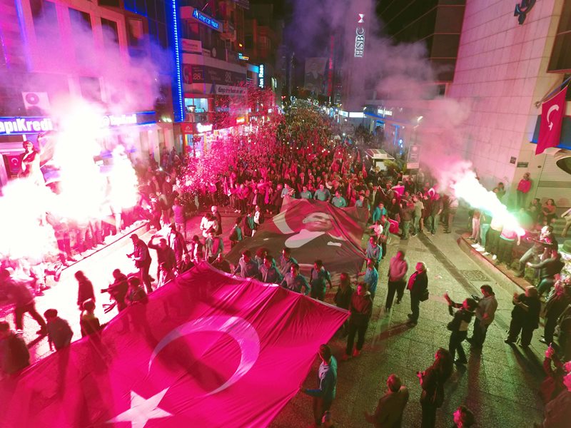 Kentin dört bir yanında Cumhuriyet coşkusu
