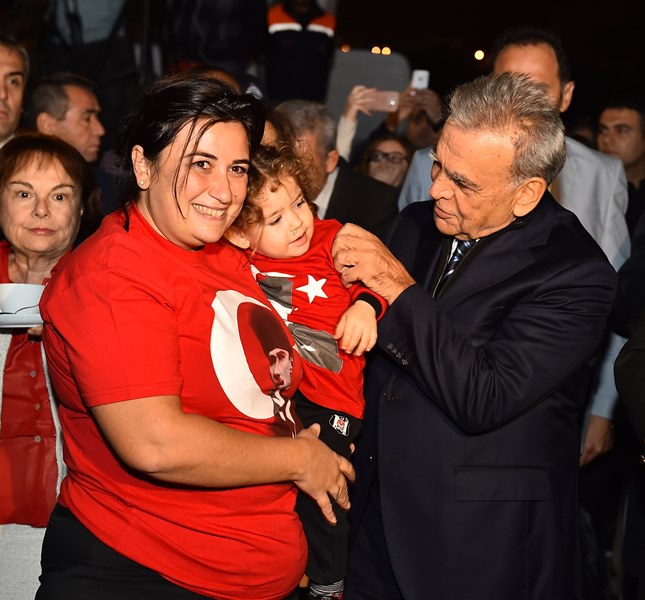 İzmir Ata’sıyla buluştu