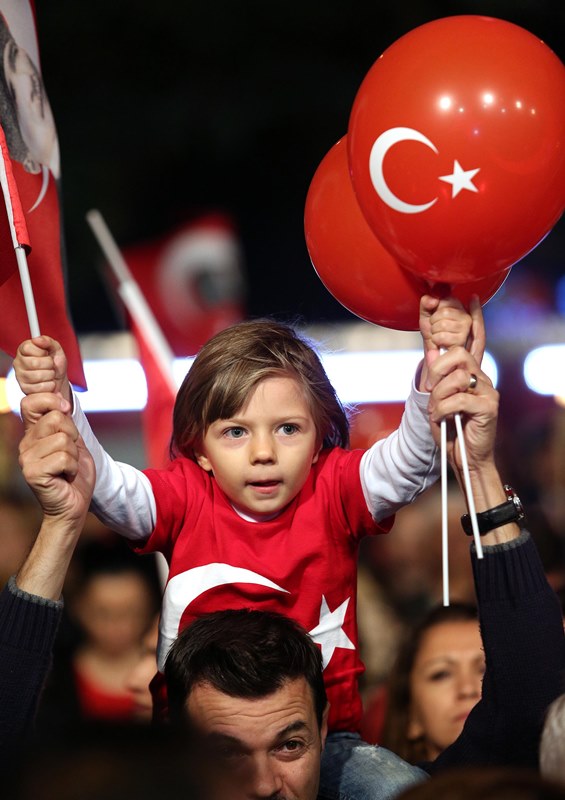 Kentin dört bir yanında Cumhuriyet coşkusu