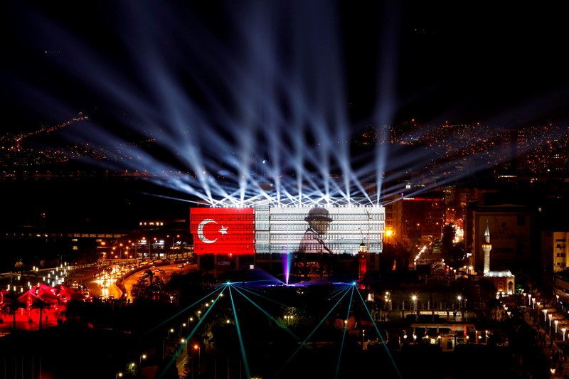 İzmir Ata’sıyla buluştu