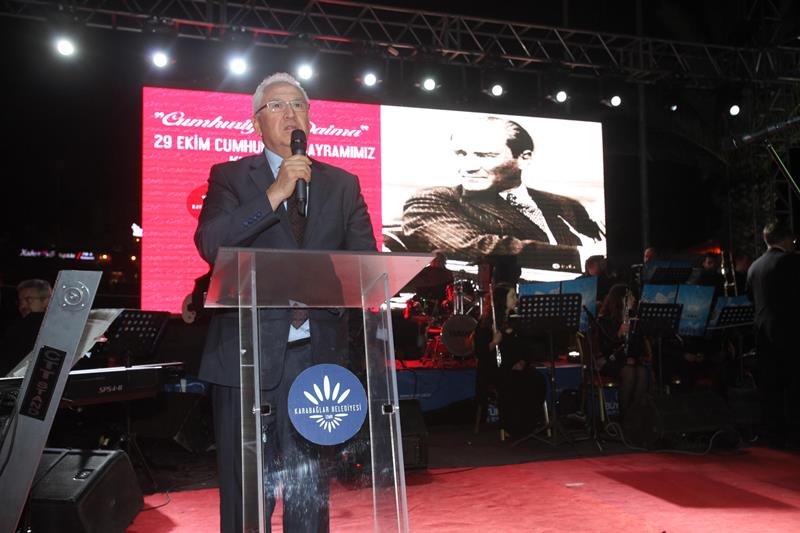 Kentin dört bir yanında Cumhuriyet coşkusu