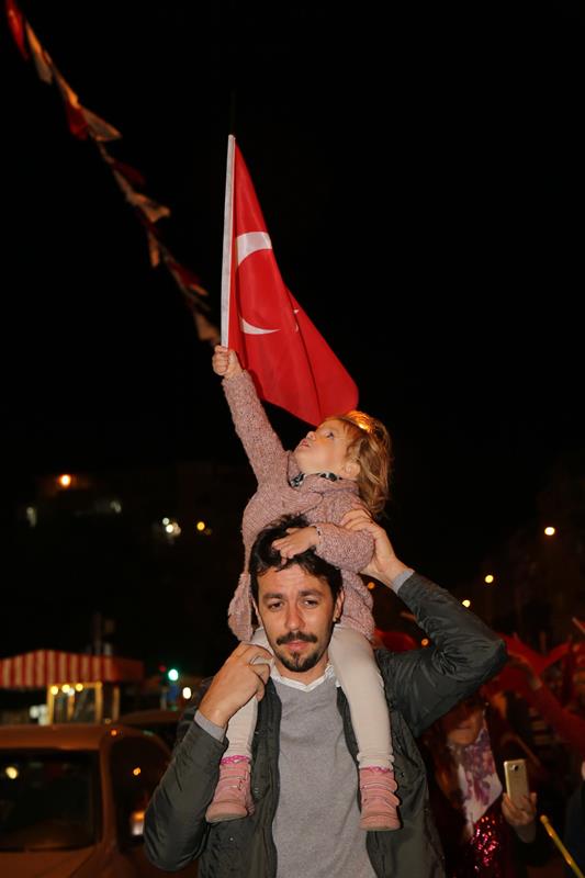 Kentin dört bir yanında Cumhuriyet coşkusu