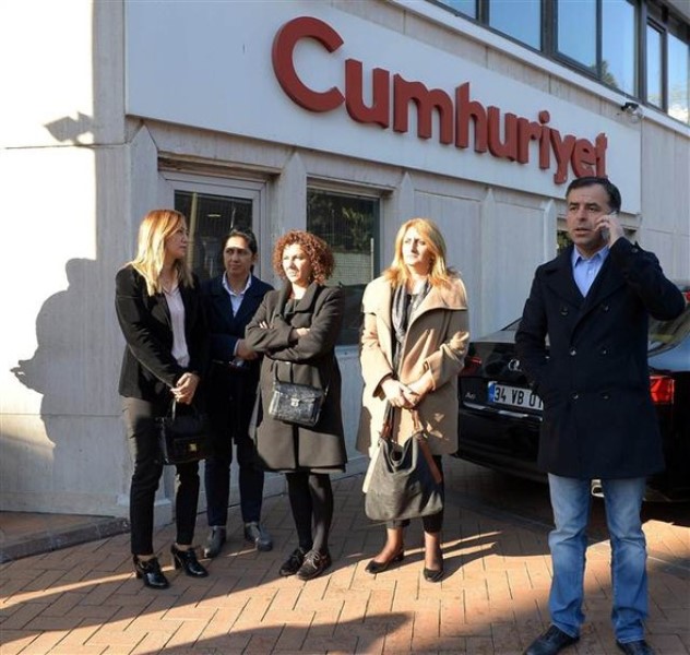 Cumhuriyet Gazetesi'ne FETÖ operasyonu