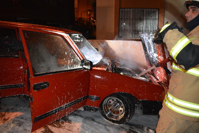 İzmir'de LPG'li araç yangını paniğe neden oldu