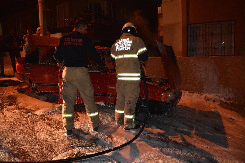 İzmir'de LPG'li araç yangını paniğe neden oldu