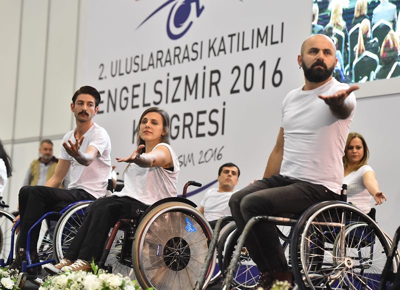 Öncelikle kafalardaki engelleri yıkmalıyız