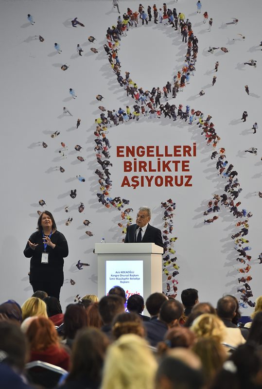 Öncelikle kafalardaki engelleri yıkmalıyız
