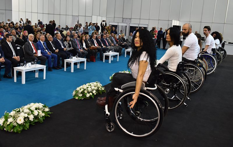 Öncelikle kafalardaki engelleri yıkmalıyız