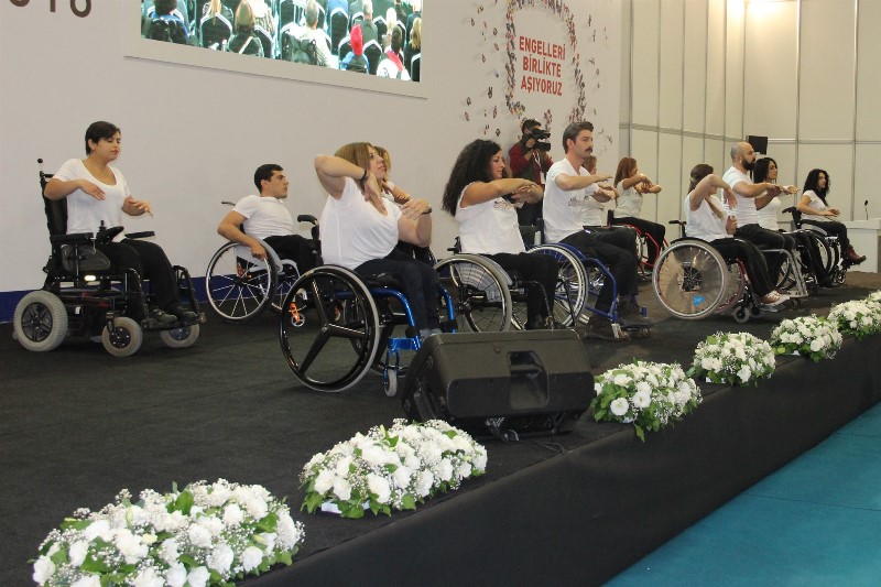 Öncelikle kafalardaki engelleri yıkmalıyız