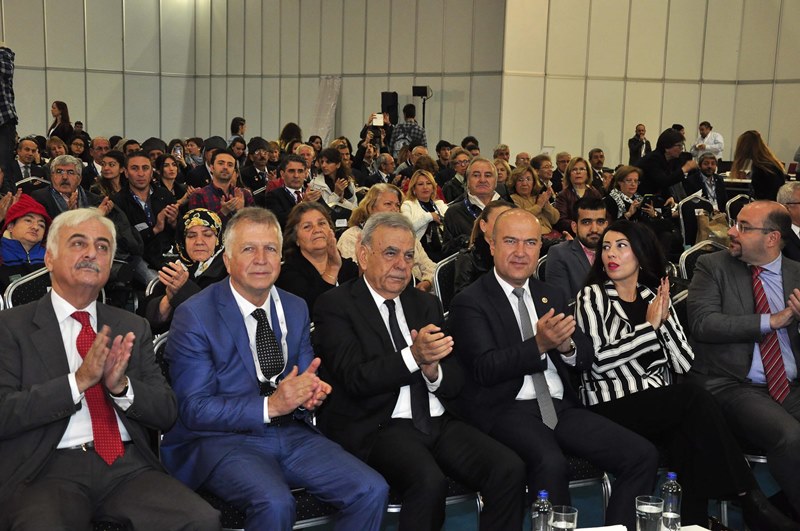 Öncelikle kafalardaki engelleri yıkmalıyız