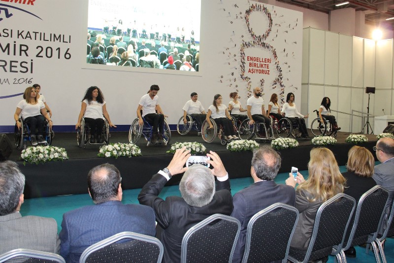 Öncelikle kafalardaki engelleri yıkmalıyız