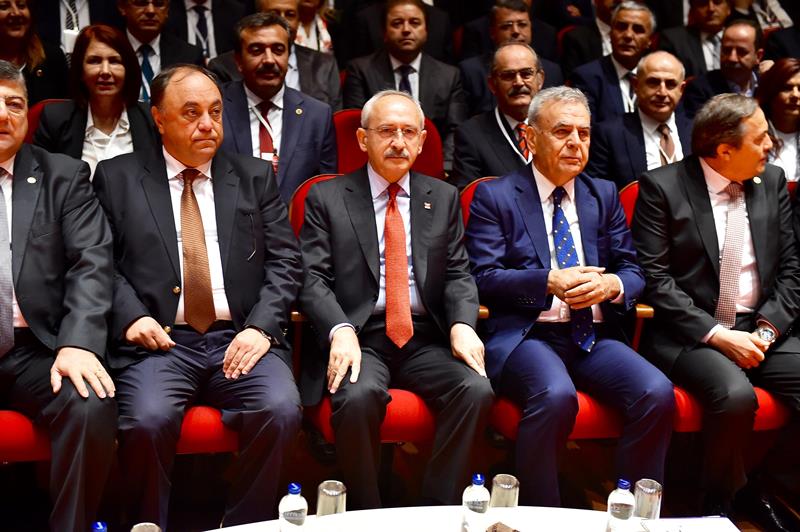 Kılıçdaroğlu'ndan İzmir mesaisi